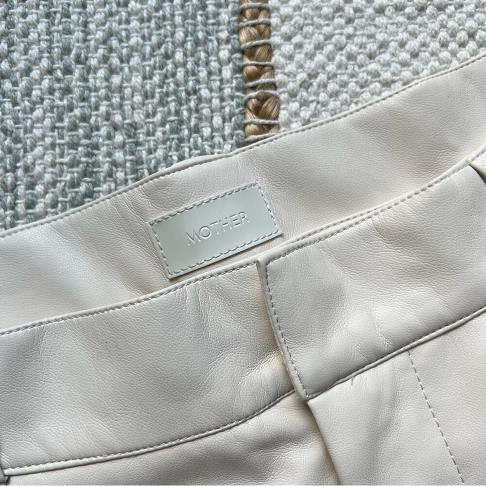Mother High Waisted Egret Tunnel Vision Pleated Prep Faux Leather Pants Size 32 - Picture 8 of 13